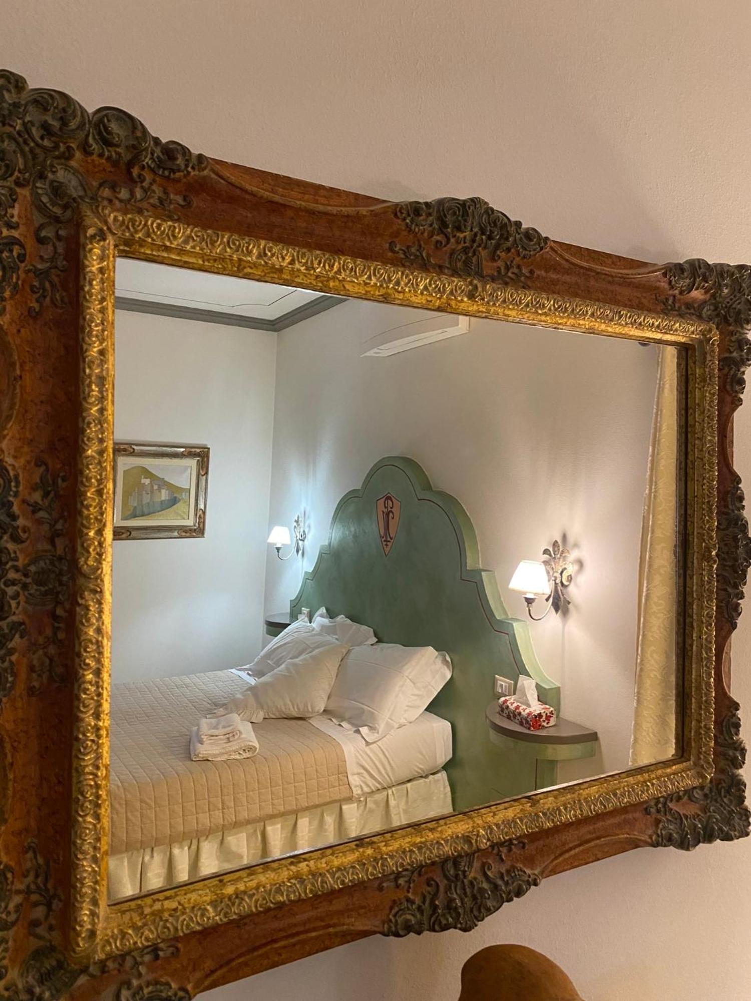 Palazzo Mari Suite & Rooms B&B Montevarchi Luaran gambar