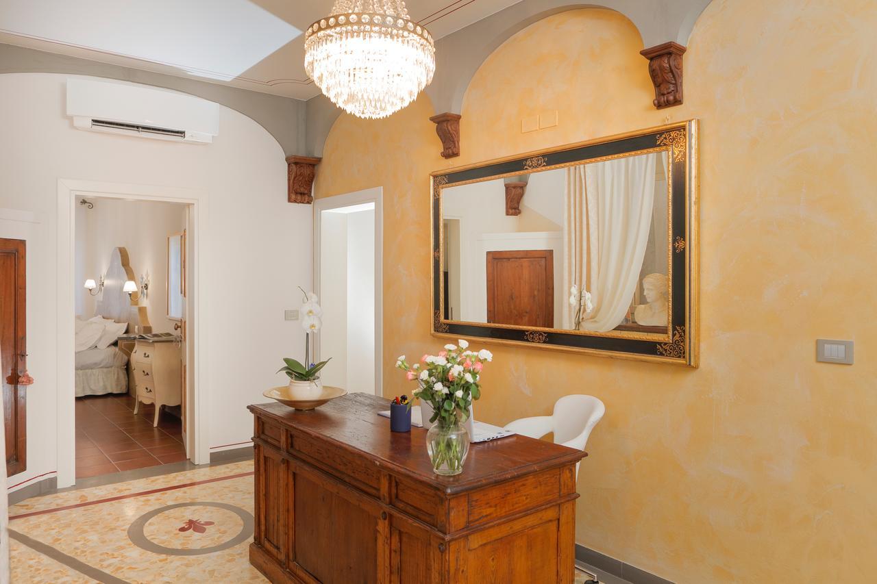 Palazzo Mari Suite & Rooms B&B Montevarchi Luaran gambar